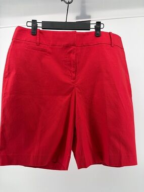 NWT Ann Taylor  LOFT "Julie" 10" Classic Woven Shorts Size 14, Red